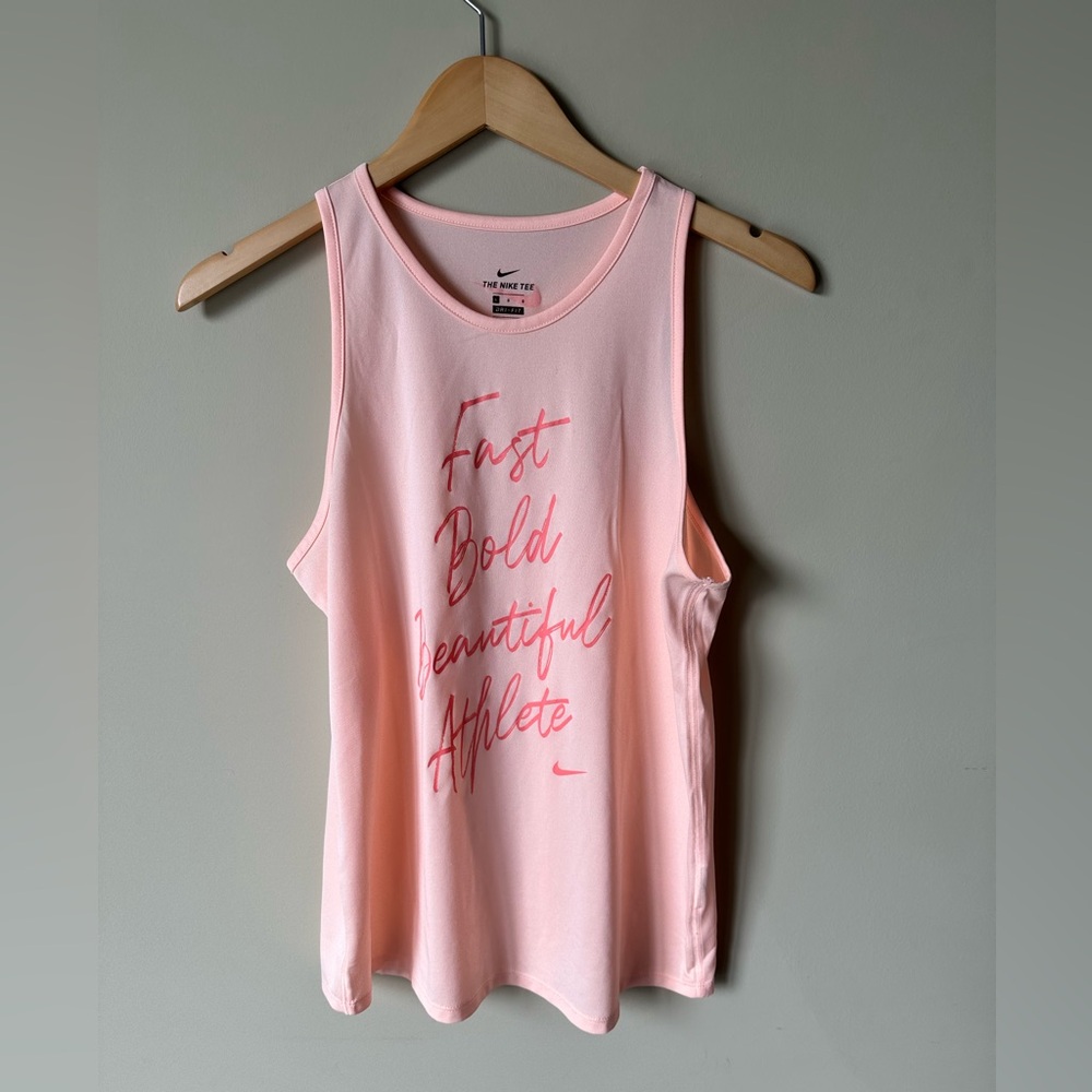 Nike Fast Bold Beautiful Athlete Coral Tank in Large